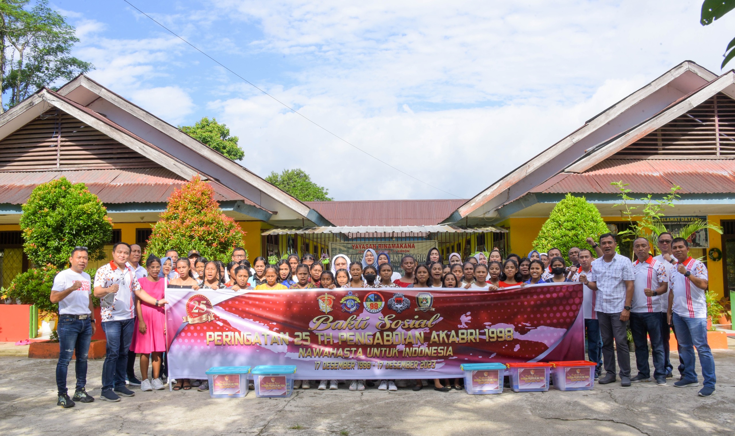 25 Tahun pengabdian, Alumni Akabri 98 di Wilayaj Maluku Gelar Baksos ke Panti Asuhan